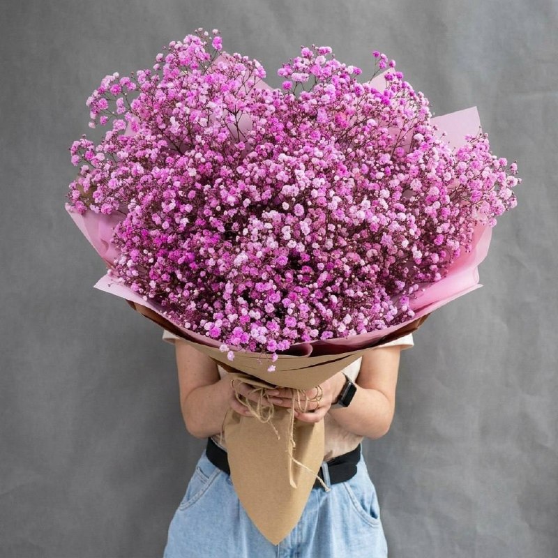 Моно-букет из розовой гипсофилы